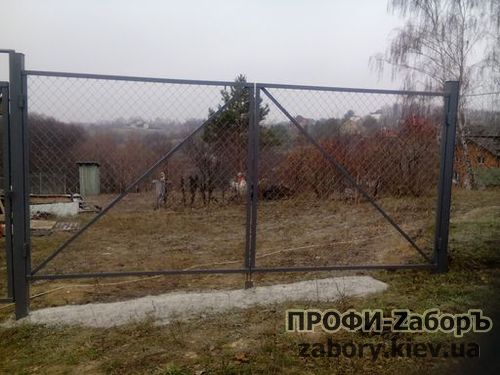 Ворота з сітки рабиці